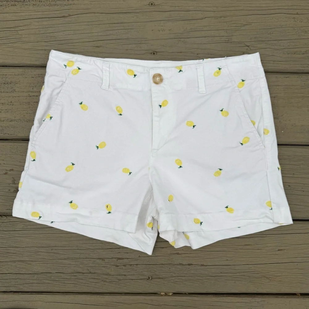 LOFT The Washed Twill Shorts in White Pineapple Print size 2 - Picture 2 of 12